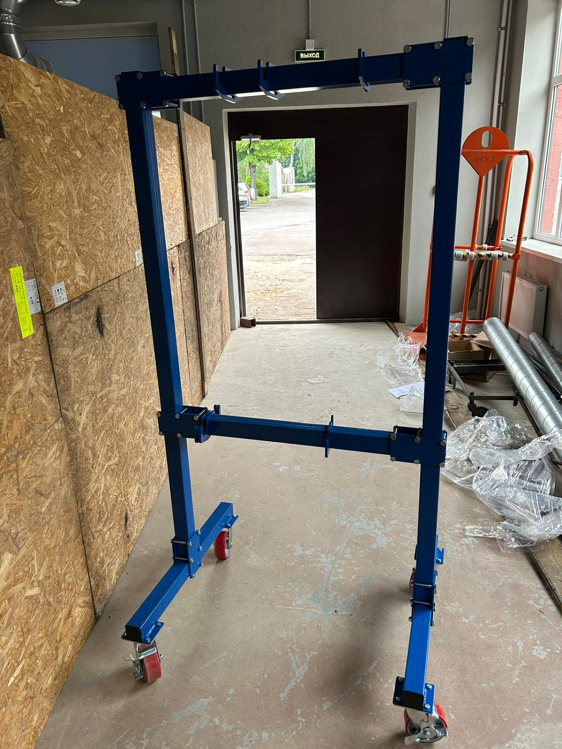 ER-00031844 Стеллаж для строп передвижной 1000 1970x1000x800 мм