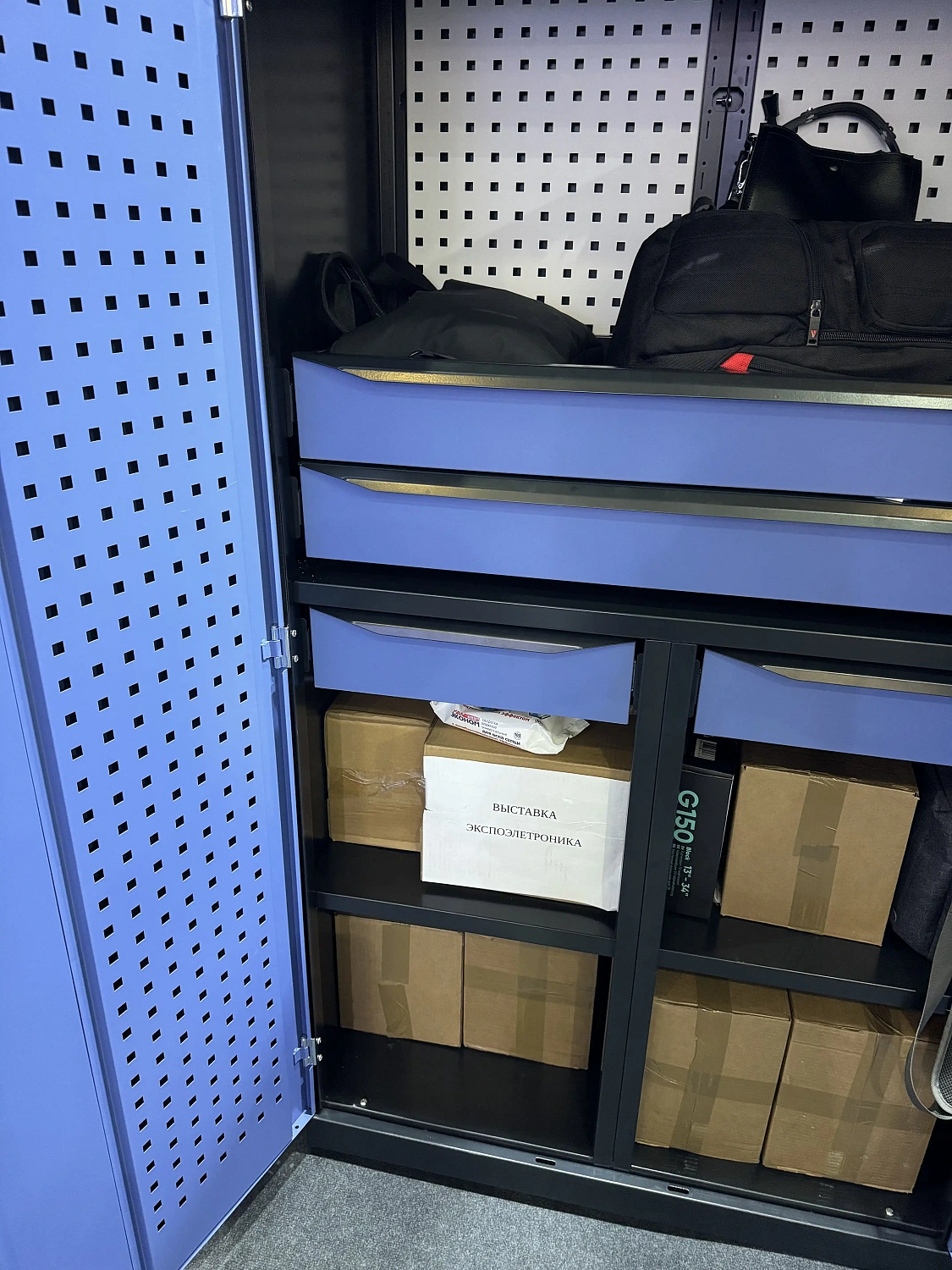 SPC 181.14B1.S1 Шкаф антистатический 1800x1000x500 мм